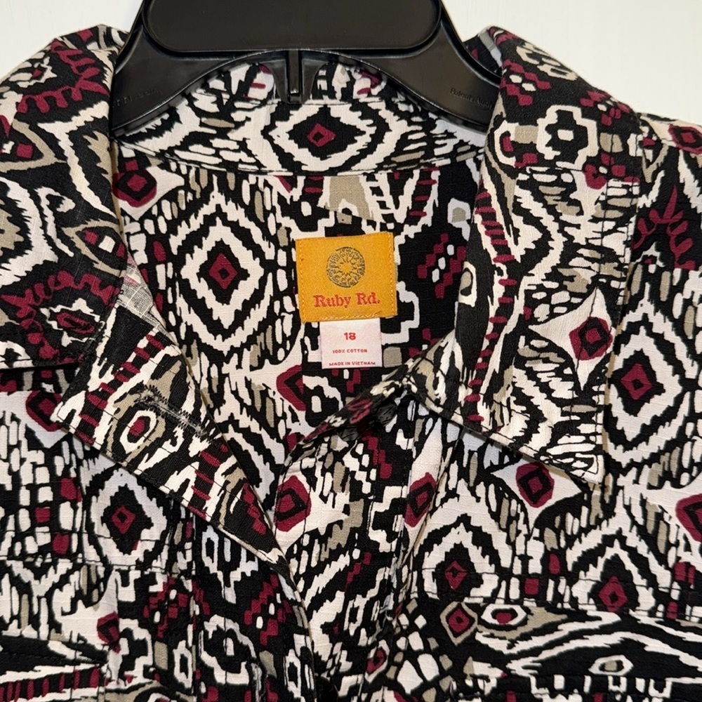 Ruby Rd. Geometric Print Jacket - Picture 2 of 5